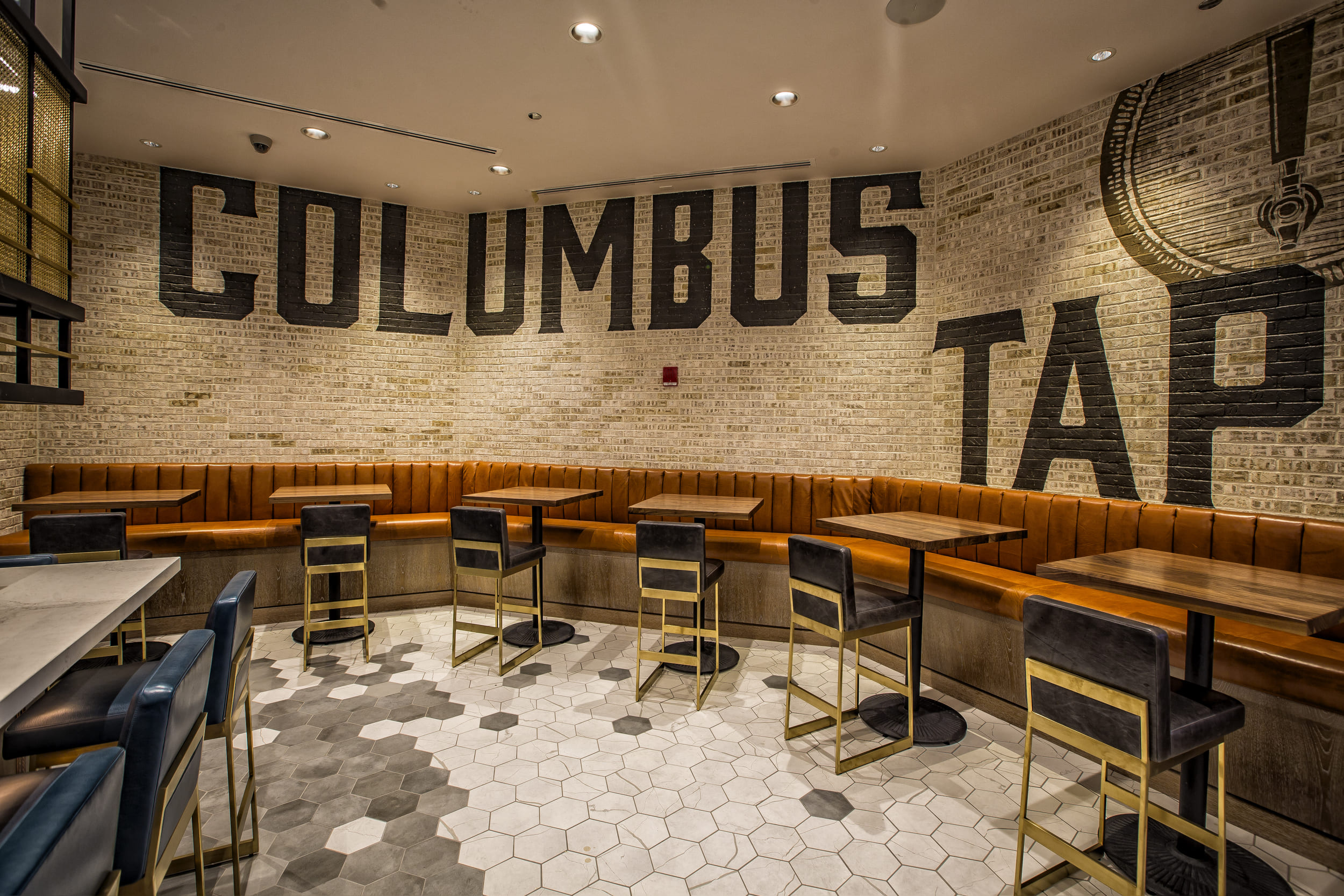 booth seating at columbus tap